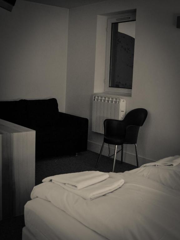 Hotel Turan Лес дьо Алпс Стая снимка